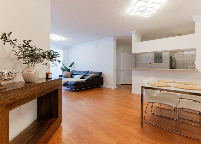 Property at 17100 N Bay Rd Ph 1912, Sunny Isles Beach, FL 33160, 2 beds, 2 baths