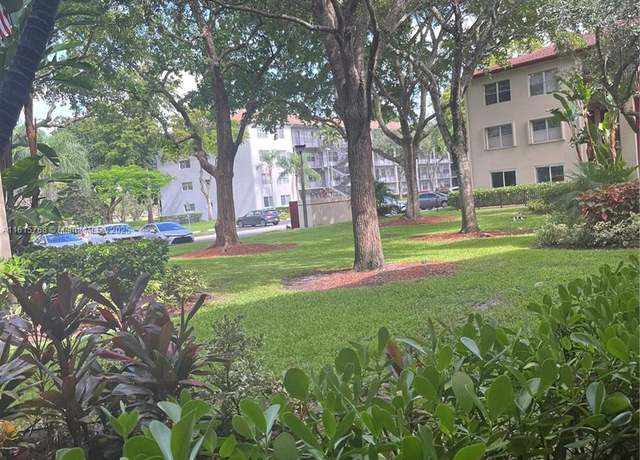 Property at 200 SW 132nd Way Unit 204L, Pembroke Pines, FL 33027, 2 beds, 1.5 baths