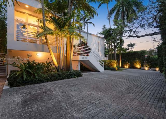 Property at 1880 S Bayshore Dr, Miami, FL 33133, 5 beds, 4.5 baths