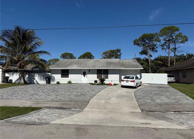 Property at 7615 Cocoanut Dr, Lake Worth, FL 33467, 3 beds, 2 baths