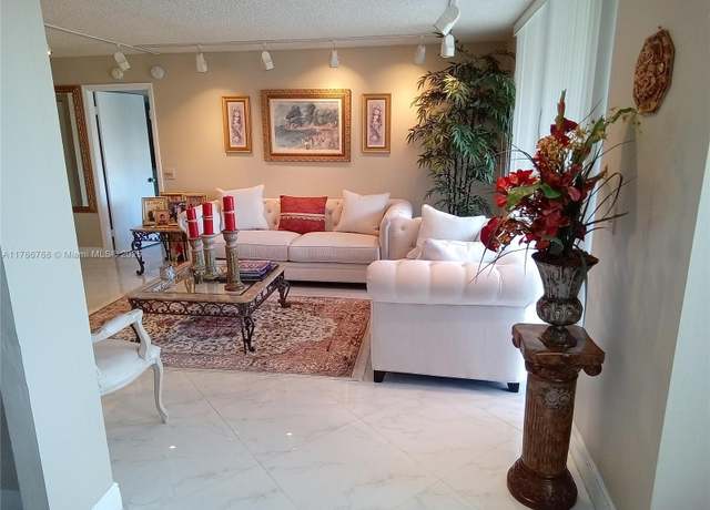 Property at 1000 Saint Charles Pl #417, Pembroke Pines, FL 33026, 3 beds, 2 baths