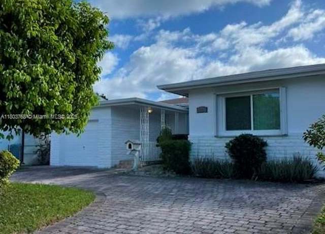 Property at 8851 Byron Ave, Surfside, FL 33154, 3 beds, 2 baths