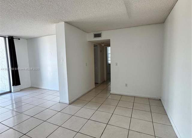 Property at 12105 NE 6th Ave #304, North Miami, FL 33161, 1 bed, 1 bath