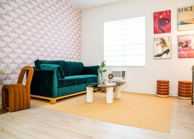 Property at 3030 Collins Ave Unit 1E, Miami Beach, FL 33140, 1 bed, 1 bath