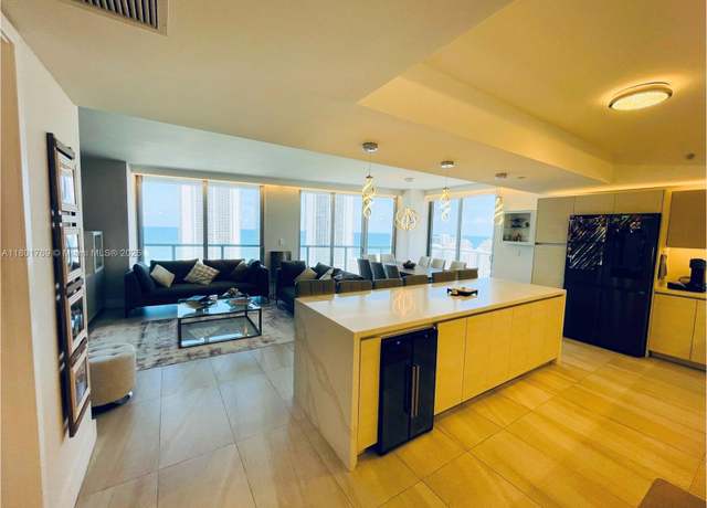 Property at 2600 E Hallandale Beach Blvd Unit T2601, Hallandale Beach, FL 33009, 3 beds, 3 baths