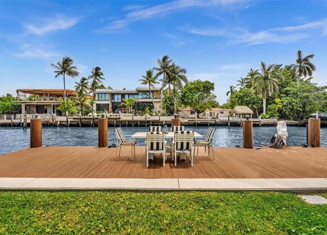 Property at 924 Belle Meade Island Dr, Miami, FL 33138, 4 beds, 3 baths