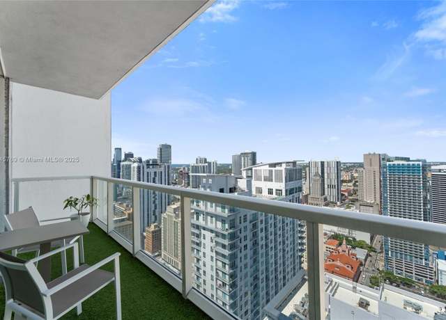Property at 253 NE 2nd St #4304, Miami, FL 33132, 2 beds, 2 baths