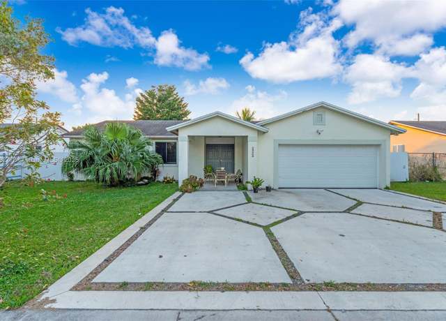 Property at 28268 SW 136th Ave, Homestead, FL 33033, 4 beds, 2 baths