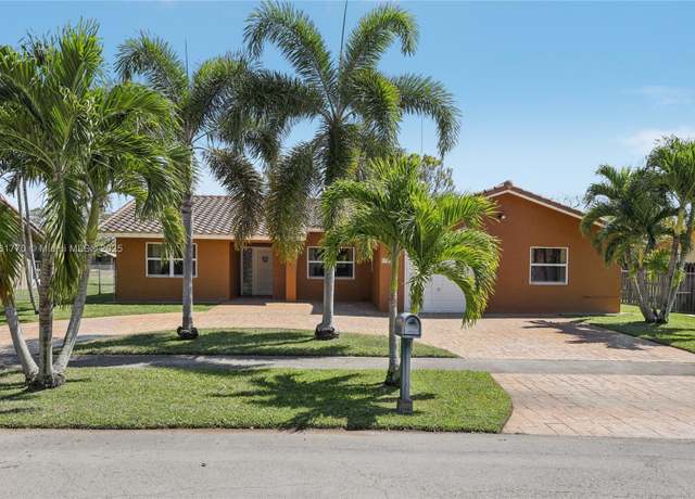 Property at 5664 SW 114th Ave, Cooper City, FL 33330, 4 beds, 2 baths