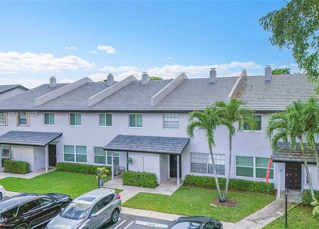 Property at 4271 Coral Springs Dr Unit 5C, Coral Springs, FL 33065, 3 beds, 2.5 baths