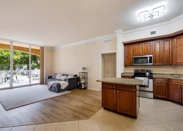 Property at 3001 NE 185th St #219, Aventura, FL 33180, 2 beds, 2 baths