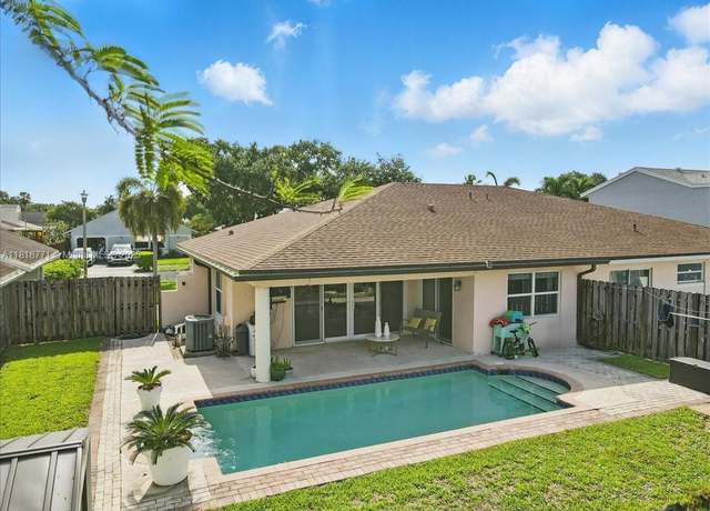 Property at 5874 SW 97th Ter, Cooper City, FL 33328, 2 beds, 2 baths