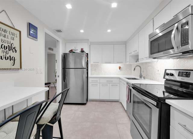 Property at 3301 S Palm Aire Dr #106, Pompano Beach, FL 33069, 2 beds, 2 baths