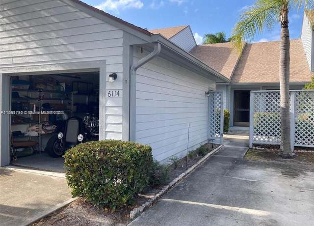 Property at 6114 SE Georgetown Pl, Hobe Sound, FL 33455, 2 beds, 2 baths