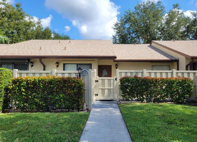 Property at 1025 Green Pine Blvd Unit B, West Palm Beach, FL 33409, 2 beds, 2 baths