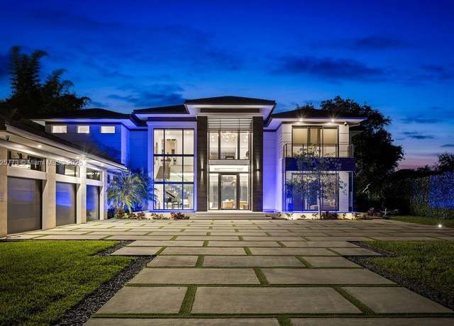 Property at 6850 SW 73rd Ct, Miami, FL 33143, 8 beds, 7.5 baths