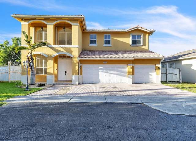 Property at 15802 SW 63rd Ter, Miami, FL 33193, 5 beds, 3.5 baths
