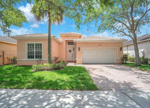 Property at 4377 E Whitewater Ave, Weston, FL 33332, 3 beds, 2 baths