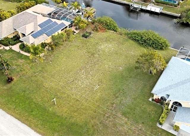 Property at 407 NW 33rd Ave, Cape Coral, FL 33993