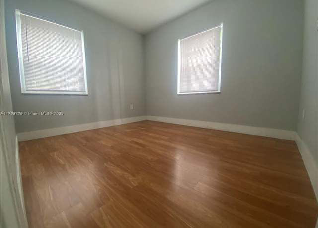 Property at 881 SE 8th St, Hialeah, FL 33010, 3 beds, 2 baths