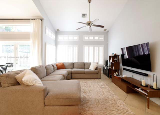 Property at 10181 NW 4th St, Plantation, FL 33324, 3 beds, 2 baths