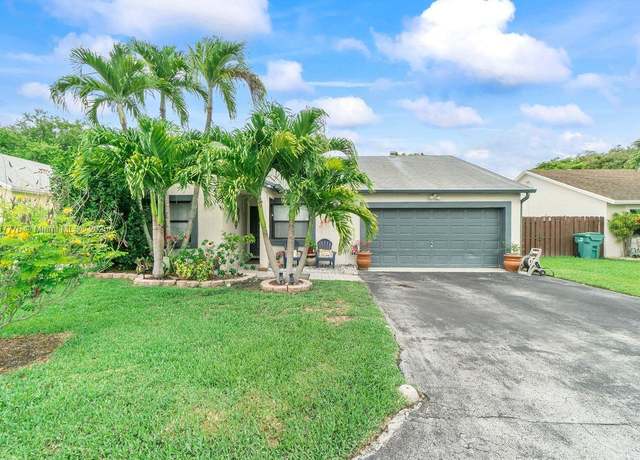 Property at 13322 SW 113th Pl, Miami, FL 33176, 4 beds, 2 baths