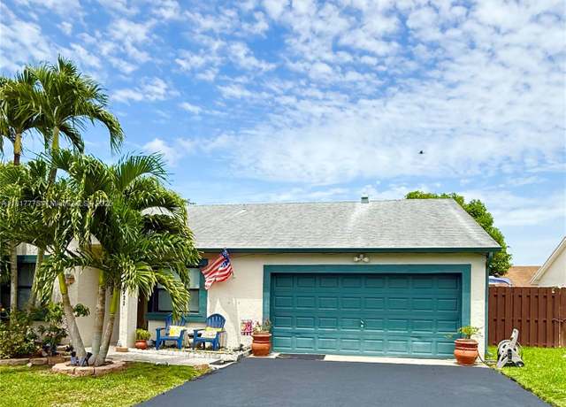 Property at 13322 SW 113th Pl, Miami, FL 33176, 4 beds, 2 baths