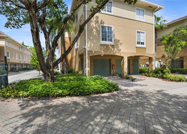 Property at 2941 NE 185th St #1305, Miami, FL 33180, 1 bed, 1 bath