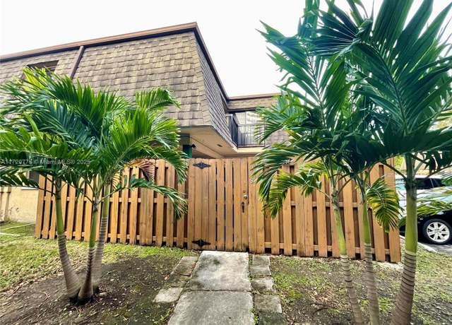 Property at 14293 SW 94th Cir Ln Unit 103-27, Miami, FL 33186, 3 beds, 2.5 baths