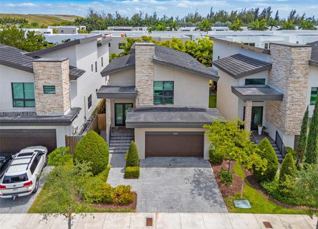 Property at 10240 NW 76th Ter, Doral, FL 33178, 4 beds, 3.5 baths