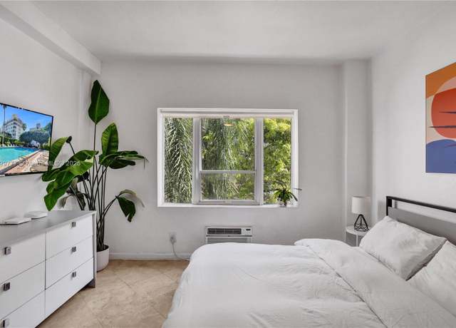 Property at 255 W 24th St #204, Miami Beach, FL 33140, 1 bath