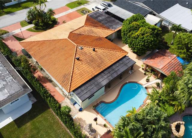 Property at 9601 SW 66th St, Miami, FL 33173, 5 beds, 4 baths