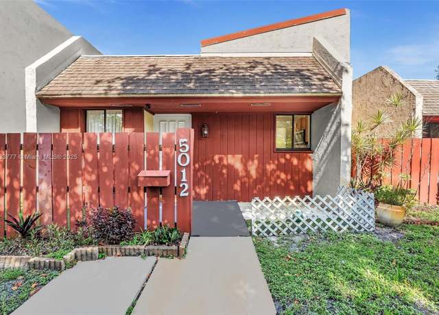 Property at 5012 SW 40 Ave #5012, Fort Lauderdale, FL 33312, 3 beds, 2 baths