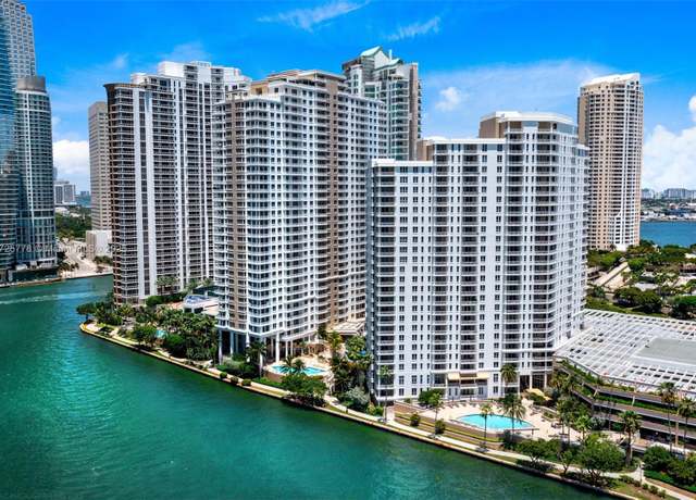 Property at 888 Brickell Key Dr #1000, Miami, FL 33131, 2 beds, 2.5 baths