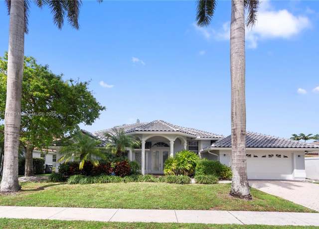 Property at 10575 E Key Dr, Boca Raton, FL 33498, 4 beds, 3 baths