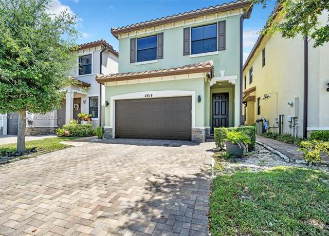 Property at 4814 NW 56th Ct, Tamarac, FL 33319, 3 beds, 2.5 baths