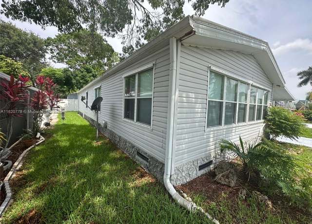 Property at 6571 NW 37th Ave, Coconut Creek, FL 33073, 2 beds, 2 baths