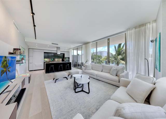 Property at 300 Collins Ave Unit 3D, Miami Beach, FL 33139, 2 beds, 2.5 baths