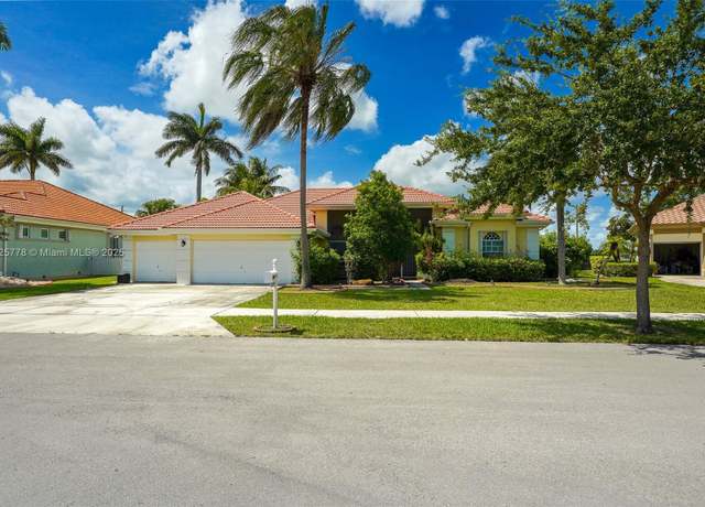 Property at 2575 Muirfield Ter, Homestead, FL 33035, 4 beds, 3 baths