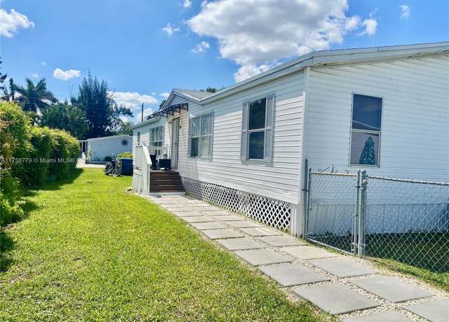 Property at 35250 SW 177th Ct Unit 188, Homestead, FL 33034, 4 beds, 2 baths