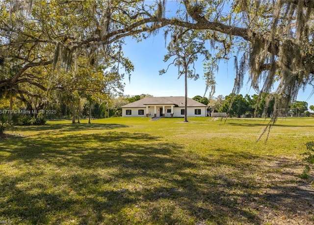 Property at 5535 County Road 78, La Belle, FL 33935, 5 beds, 3.5 baths