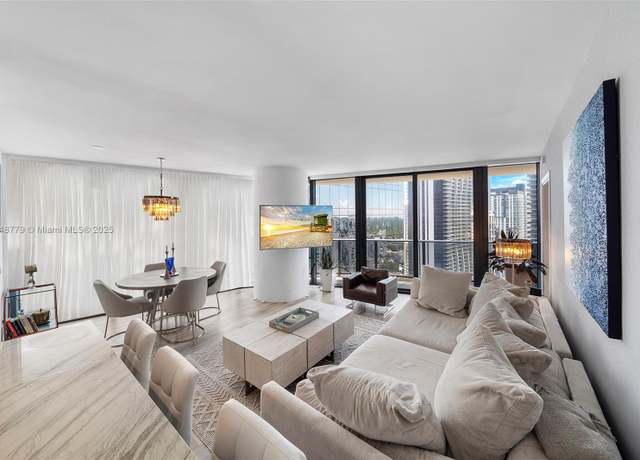 Property at 801 S Miami Ave #3504, Miami, FL 33130, 3 beds, 3 baths
