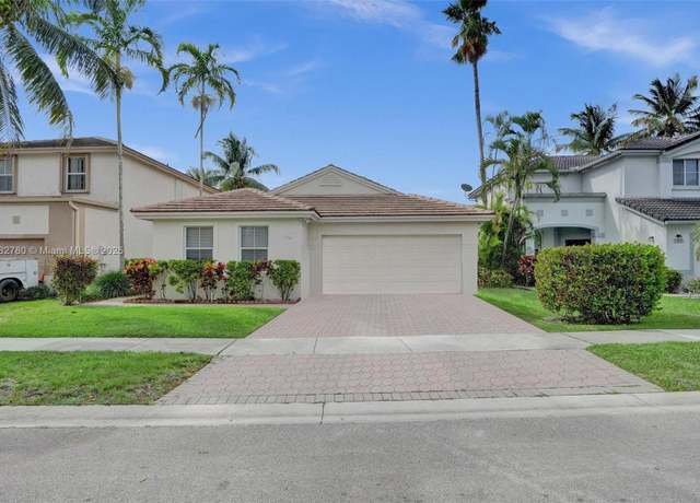 Property at 7324 NW 1st Pl, Plantation, FL 33317, 3 beds, 2 baths
