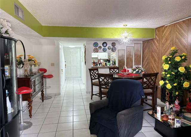 Property at 260 NW 107th Ave #222, Miami, FL 33172, 2 beds, 1.5 baths