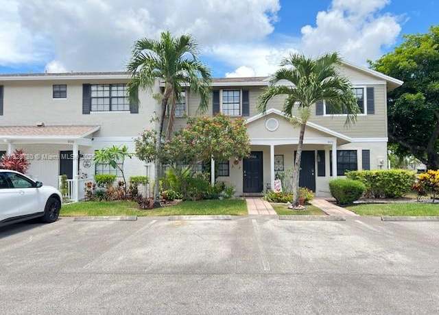 Property at 905 NW 107th Ave, Pembroke Pines, FL 33026, 2 beds, 2.5 baths