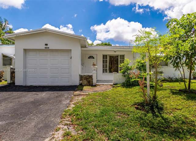 Property at 4216 NW 52nd Ave, Lauderdale Lakes, FL 33319, 2 beds, 2 baths