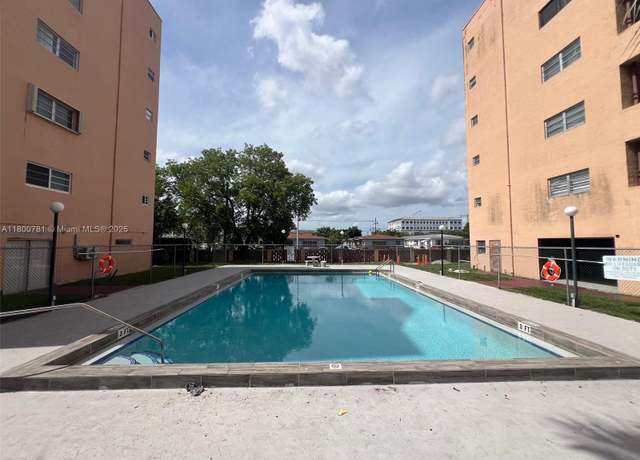 Property at 460 E 23rd St #118, Hialeah, FL 33013, 3 beds, 2 baths