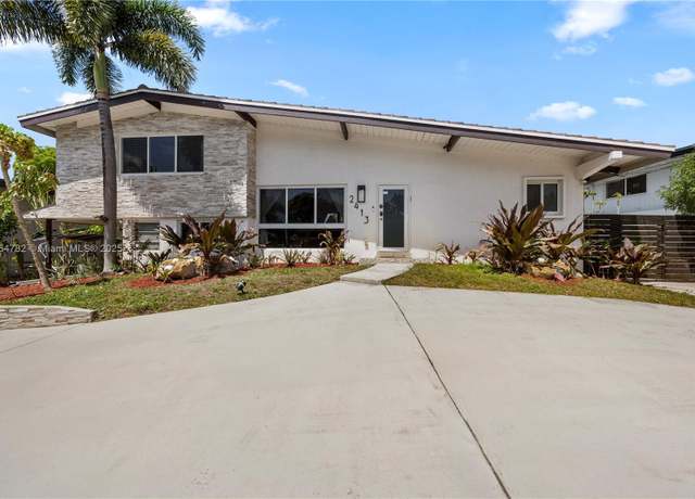 Property at 2413 Sugarloaf Ln, Fort Lauderdale, FL 33312, 3 beds, 2 baths