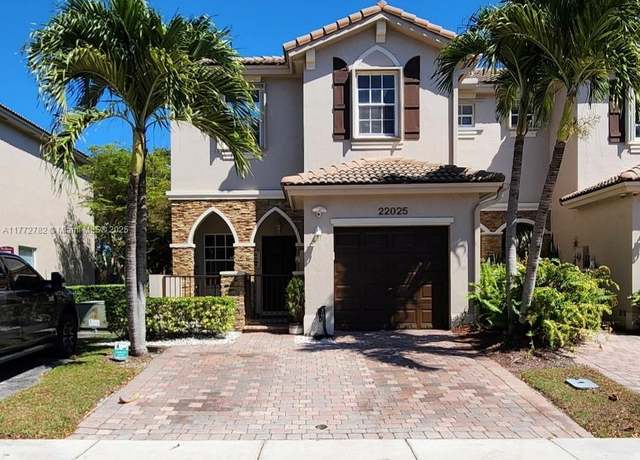 Property at 22025 SW 92nd Pl, Cutler Bay, FL 33190, 3 beds, 2.5 baths