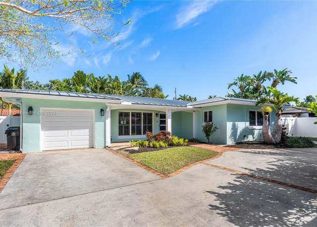 Property at 1931 NE 52nd Ct, Fort Lauderdale, FL 33308, 3 beds, 2 baths